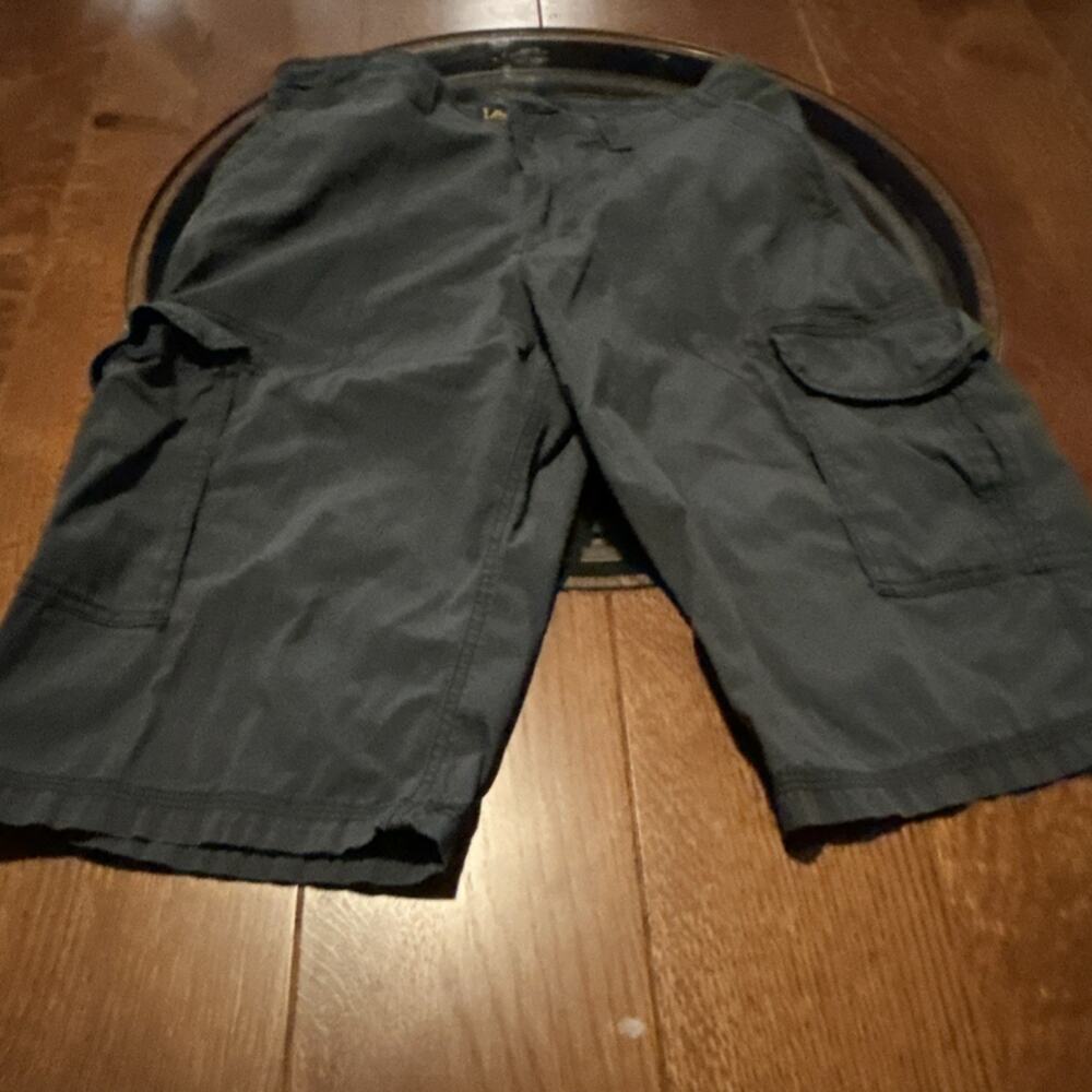 Lee Mens Cargo Shorts‎ Gray Cotton Blend Stretch Utility Pockets Size 33 2186585